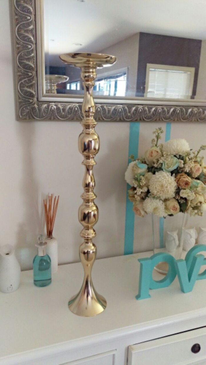 70cm Tall Gold Flower Stand