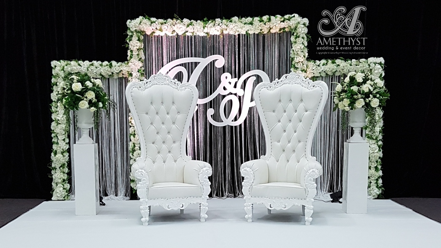 white event chairs